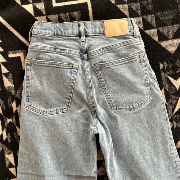 Everlane “Way High Jeans” - Picture 4 of 9